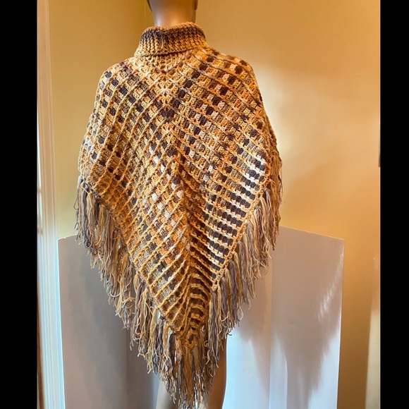 Crochet Poncho - Picture 9 of 11